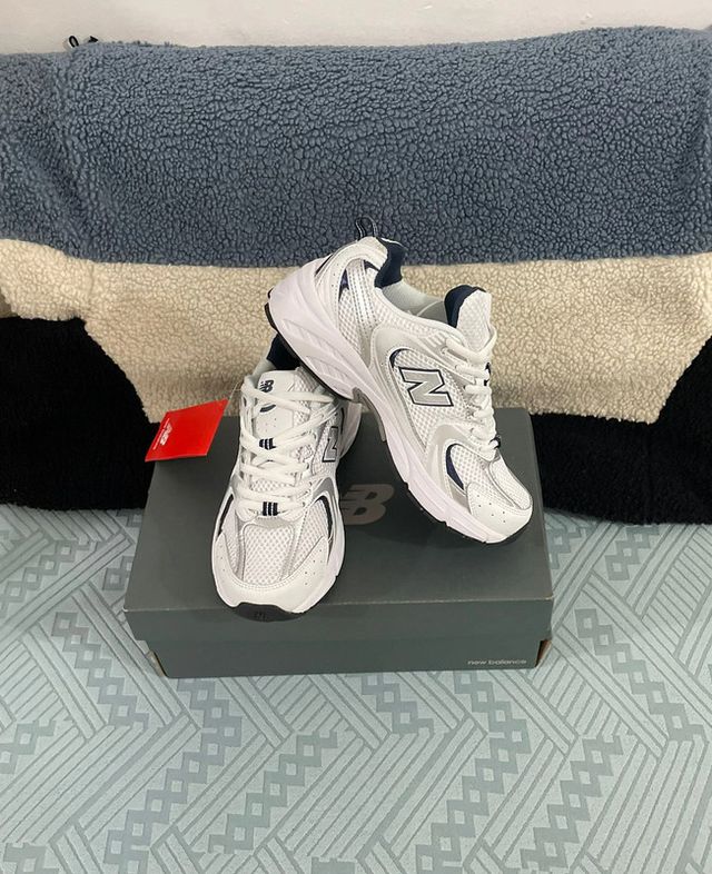 Néw Báláncé 530 Whité Silvér Návy tállá 37