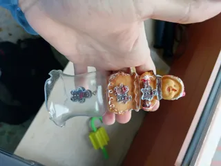 Decorazione natalizia in vetro e plastica