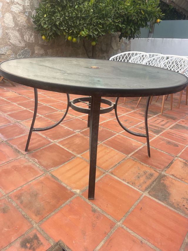 Mesa redonda jardín cristal y metal