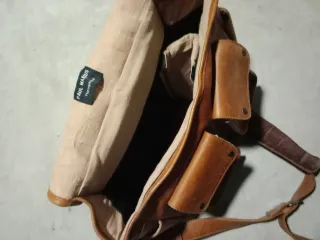 Bolso de cuero marrón