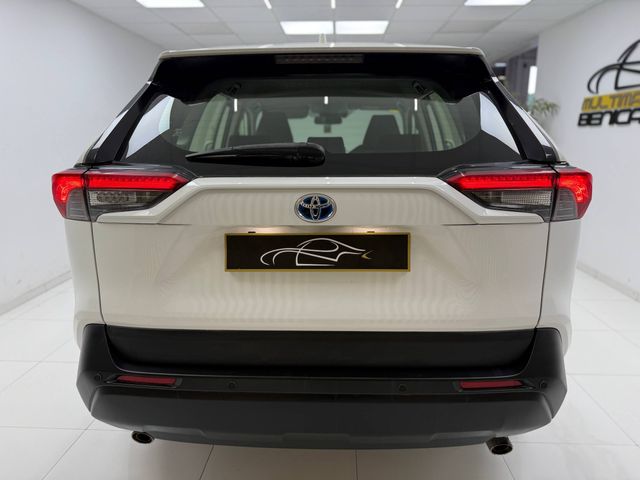 TOYOTA RAV-4 2.5 4WD Business desde 395€/mes*