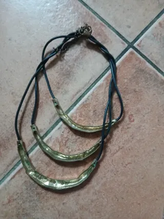 Collana vintage pelle nera e oro