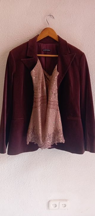 Blusa de lentejuelas color maquillaje