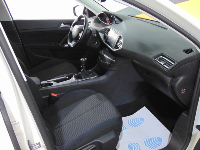 Peugeot 308 Business Line 100 CV S/S 2020