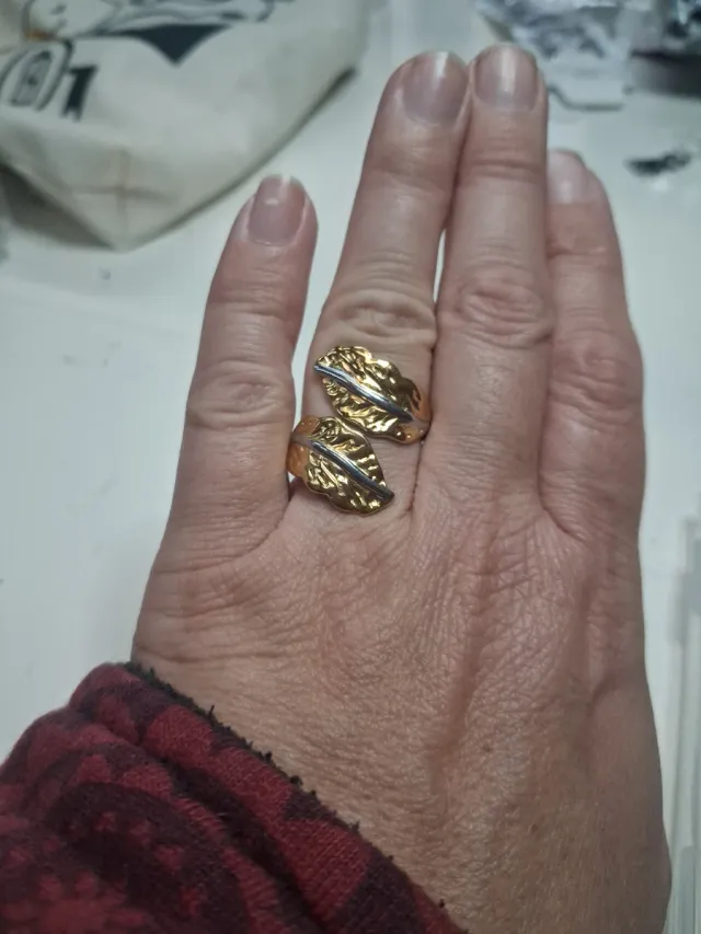 Anillo Hojas Acero Ajustable