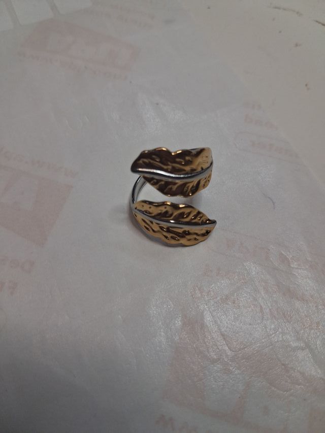 Anillo Hojas Acero Ajustable