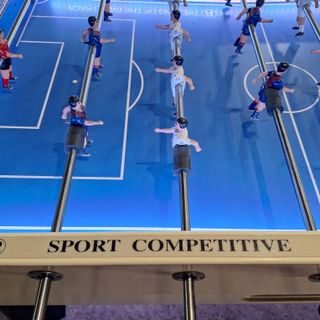 Futbolín con luces LED