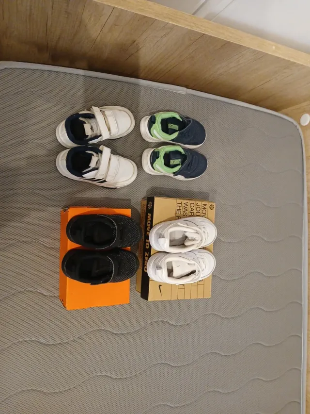 Lote Zapatillas Niñ@ Tallas Varias