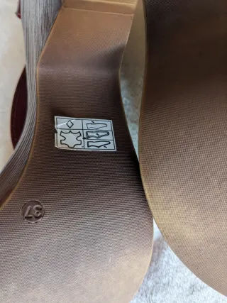 Sandalias tacón cómodas piel roja