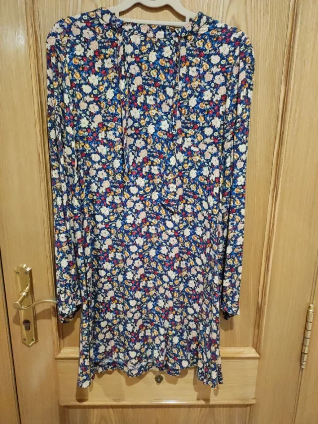 Vestido floral manga larga