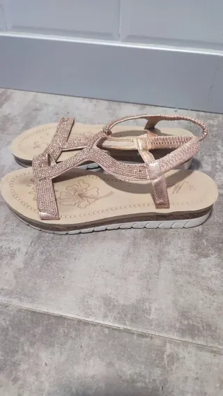 Lote Sandalias bimba y lola. Multicolor