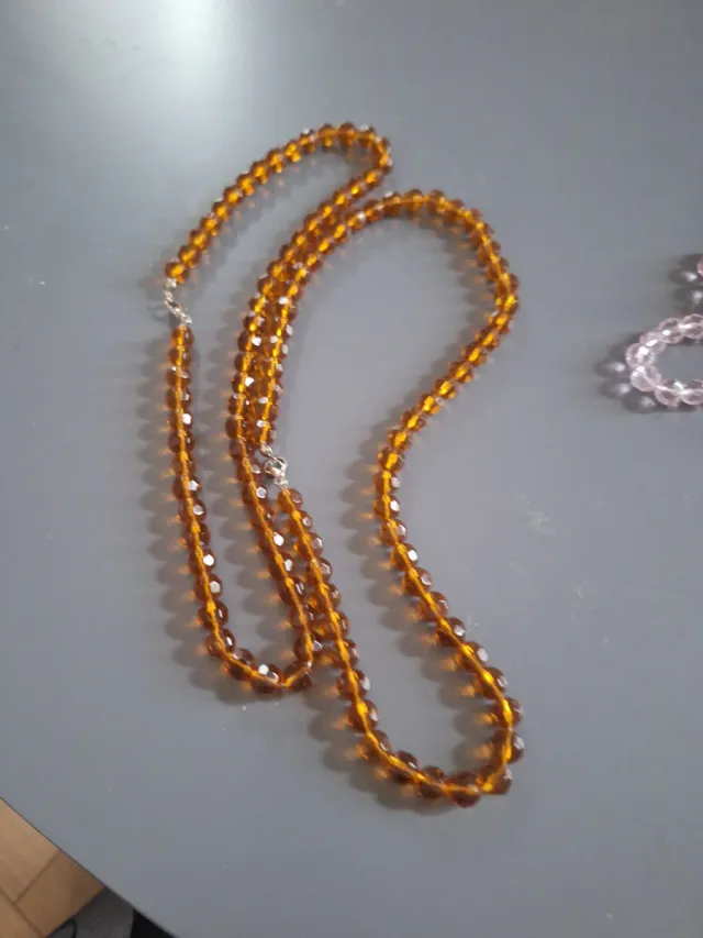 Collane intagliate sfaccettate in oro e rosso