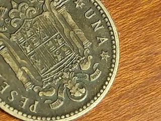 23 Monedas 1 Peseta 1947