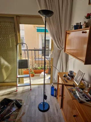 Lámpara de salón negra y azul