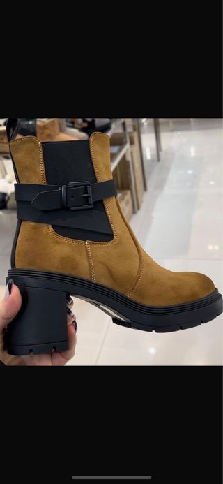 Botas de tacón con correa