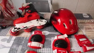 Patines en línea rojos para niños