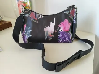 Borsa Desigual floreale nera multicolore