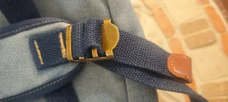 Mochila portátil vaquero Azul con detalles cuero.