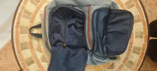 Mochila portátil vaquero Azul con detalles cuero.