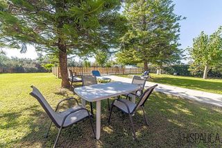 Chalet en venta en Carmona