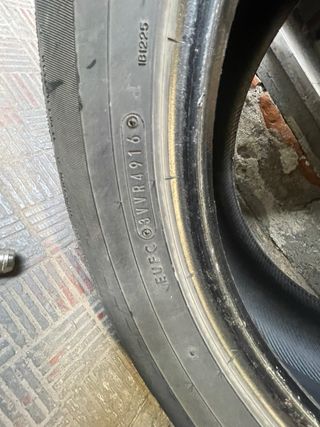 Neumático Dunlop 225/60 R17 99H