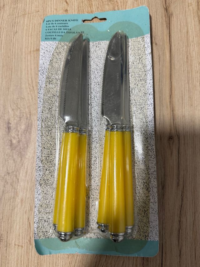 Set 6 Cuchillos de Mesa Amarillos