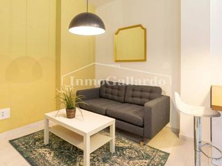 Piso en venta en El Ejido - La Merced - La Victoria en Málaga