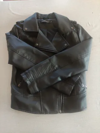 Chaqueta Cuero Sintético Negra Riverdale