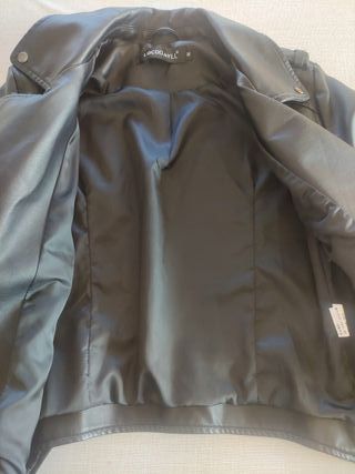 Chaqueta Cuero Sintético Negra Riverdale