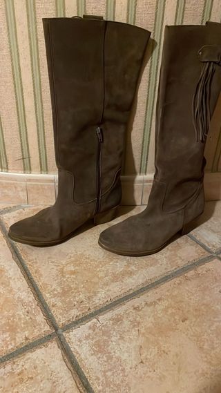 Botas Mustang de polipiel  Talla 37