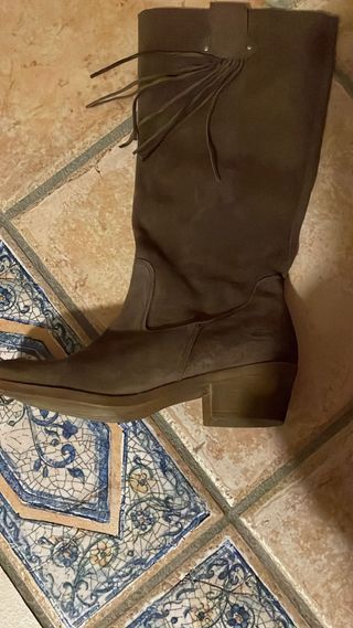 Botas Mustang de polipiel  Talla 37