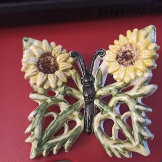 Farfalla decorativa in ceramica
