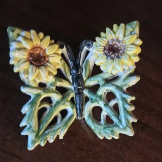 Farfalla decorativa in ceramica