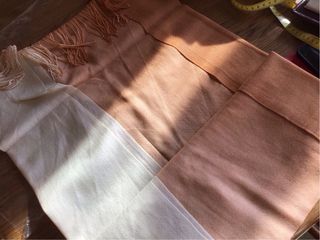Pashmina mai usata, in confezione originale