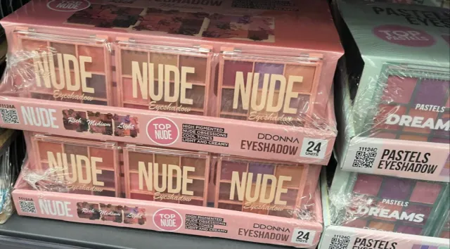 Paletas de Sombras DDONNA Nude 24 Unidades