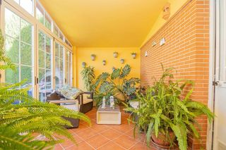 Chalet en venta en Gines