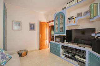 Chalet en venta en Gines