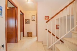 Chalet en venta en Gines