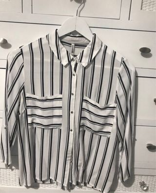 Conjunto minifalda y camisa