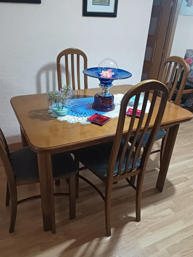 Mueble de salón madera y cristal