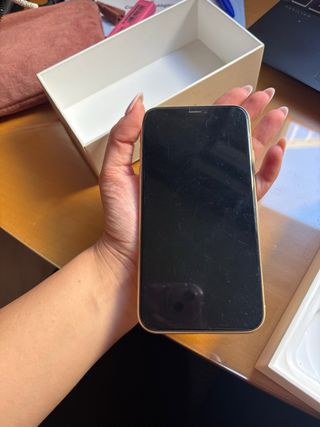 iPhone XR giallo 64 GB
