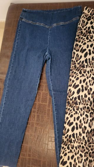 Pantalones con estampado de leopardo