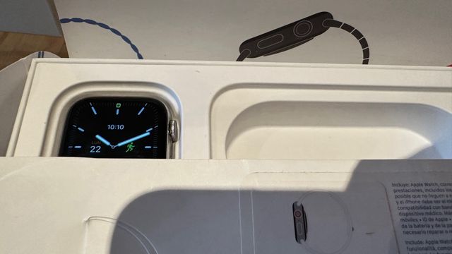 Apple Watch Series 5 44 mm, Acero Inoxidable, LTE