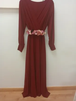 VESTIDO FIESTA‼️ BURDEOS‼️
T.M NUEVO‼️