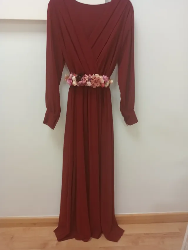 VESTIDO FIESTA‼️ BURDEOS‼️
    T.M NUEVO‼️