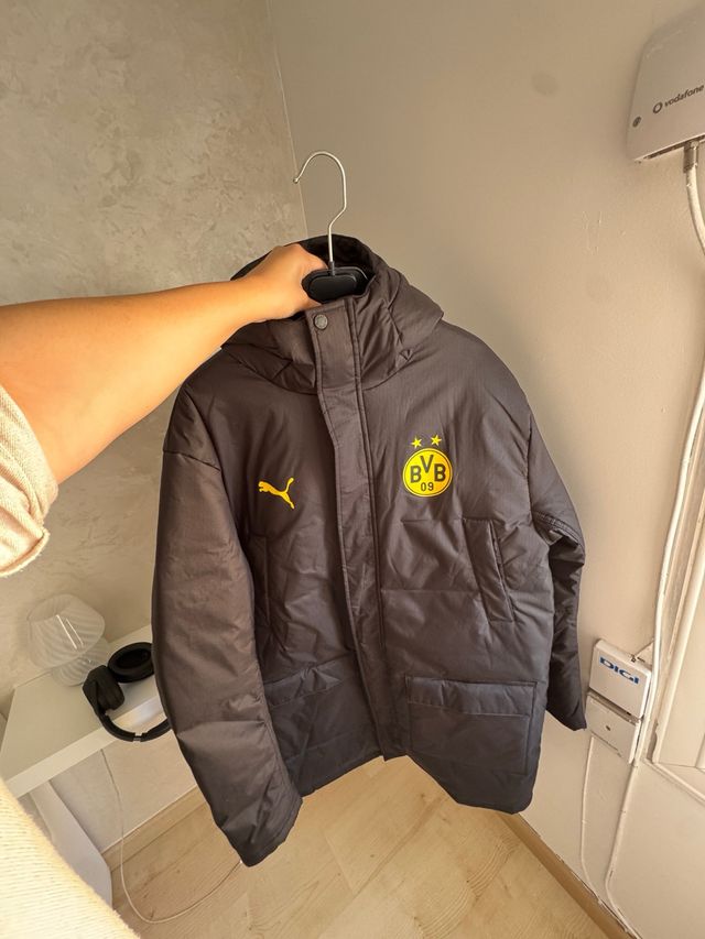 Abrigo Puma Negro y Amarillo