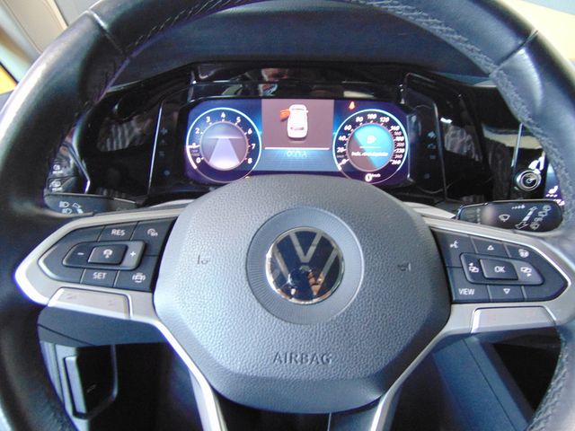 Volkswagen Golf 1.0 TSI 90 CV. 2021