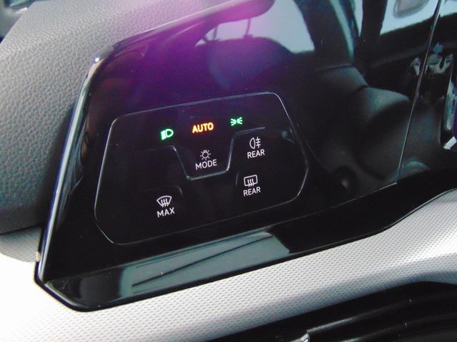 Volkswagen Golf 1.0 TSI 90 CV. 2021