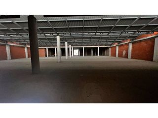 Local comercial en venta en Almansa