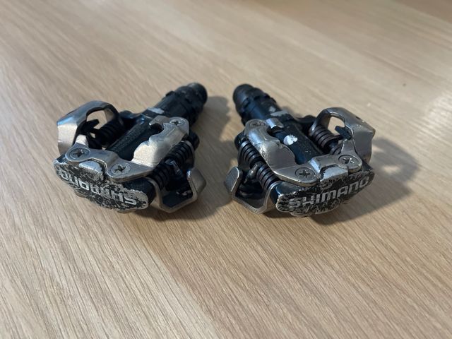 Pedales automáticos Shimano